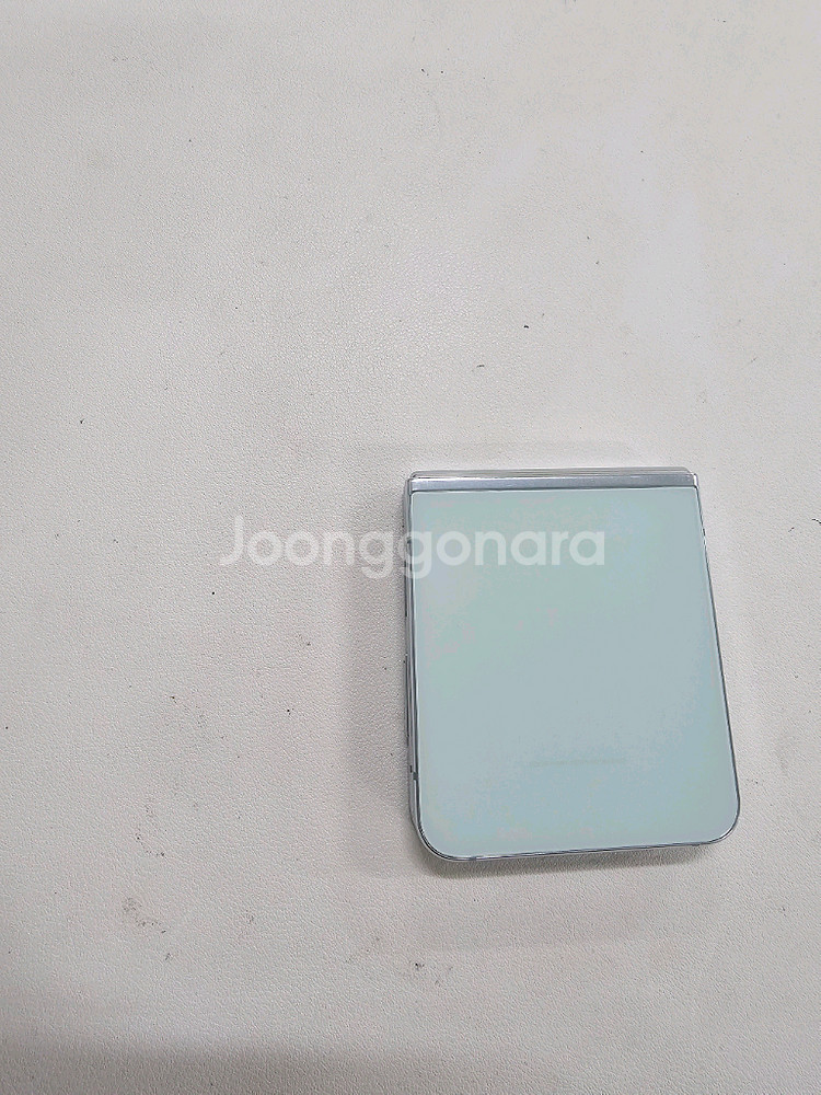 갤럭시 Z플립5 민트색 512GB입니다--1