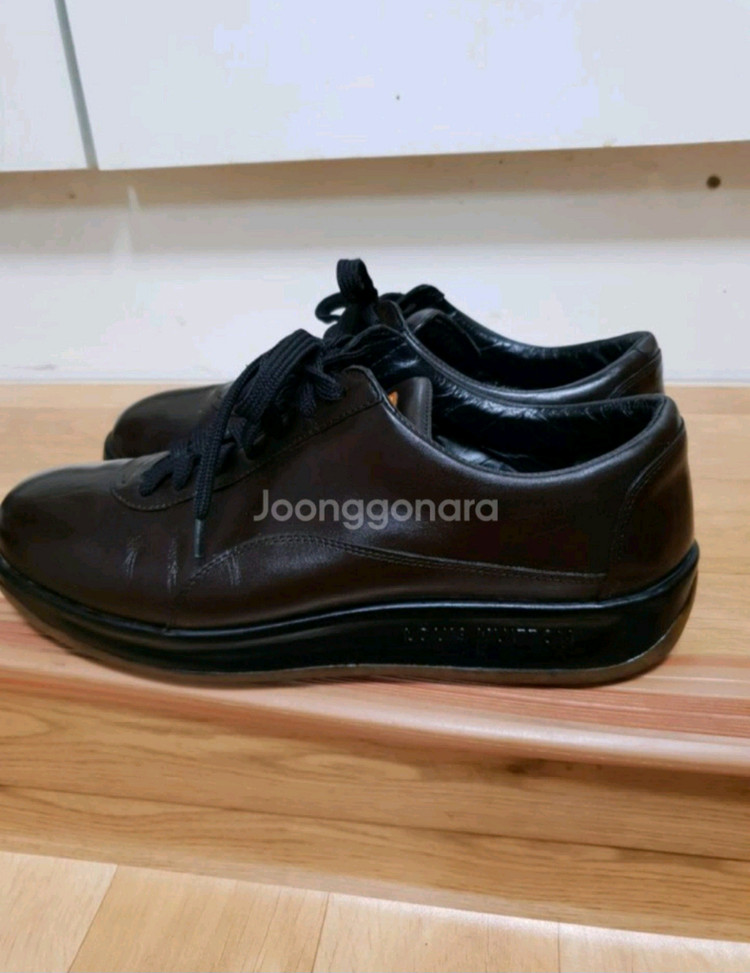 정품 남성 루이비통 천연가죽 스니커즈 8 1/2 이미지