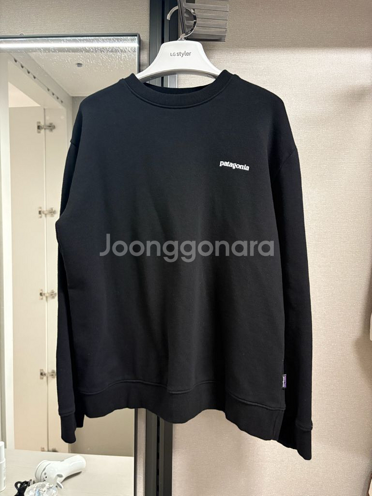 파타고니아 블랙 맨투맨--0