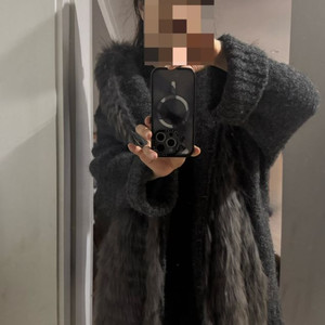 시슬리 퍼 니트 가디건 (새상품)