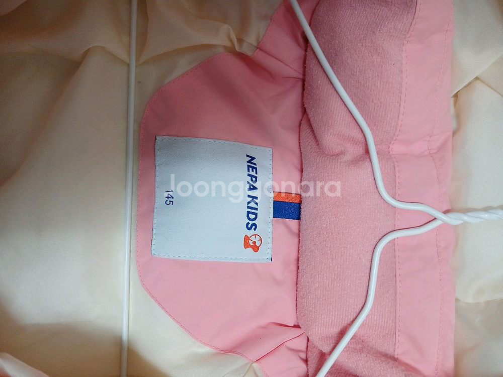 네파 키즈 핑크색 패딩 다운점퍼 사이즈 145--2