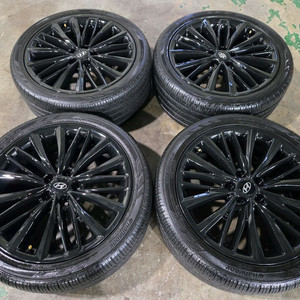 그랜저IG 19인치 블랙 휠타이어