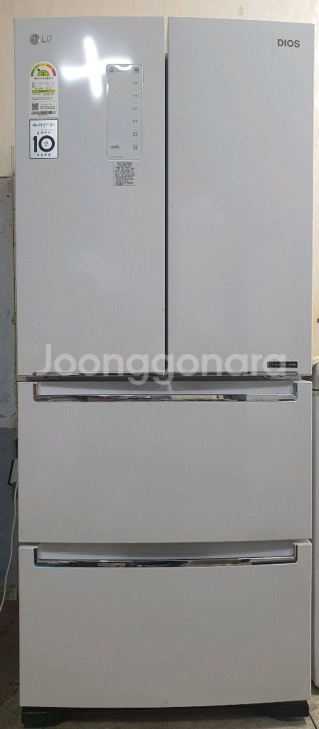 LG 402리터 김치냉장고 팔아요--0