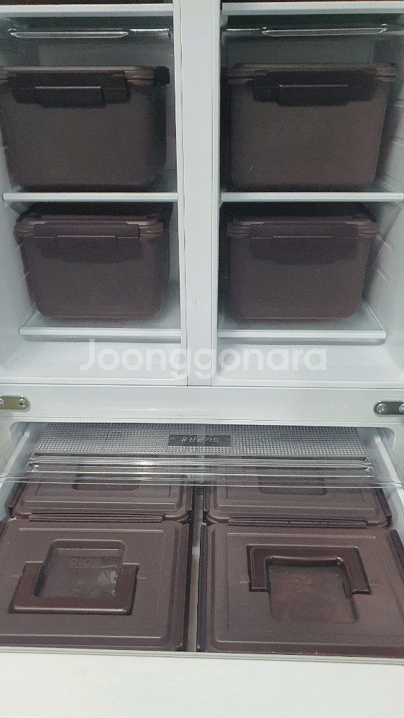 LG 402리터 김치냉장고 팔아요--3