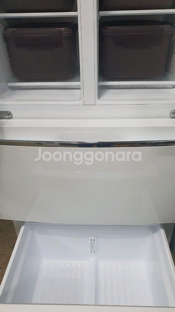 LG 402리터 김치냉장고 팔아요--2