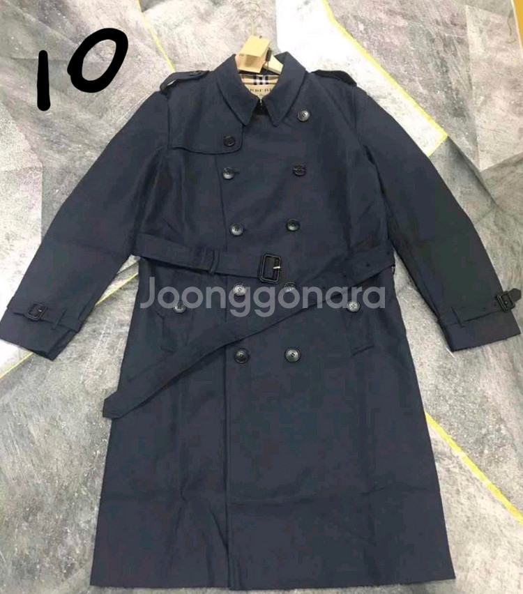 버버리등 여러가지 의류 싸게 팝니다--9