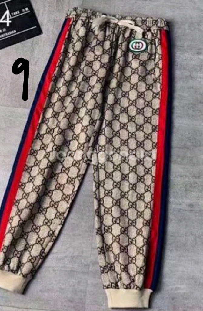 버버리등 여러가지 의류 싸게 팝니다--8