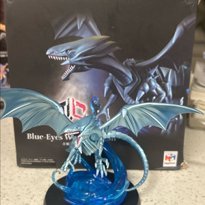 반다이남코 유희왕 푸른눈의 백룡 메가하우스 몬스터크로니클 피규어