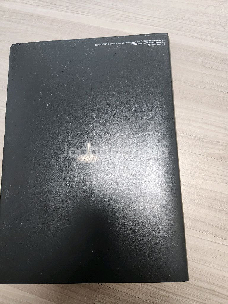 엘든링 오피셜 아트북 vol.1 팝니다.--1