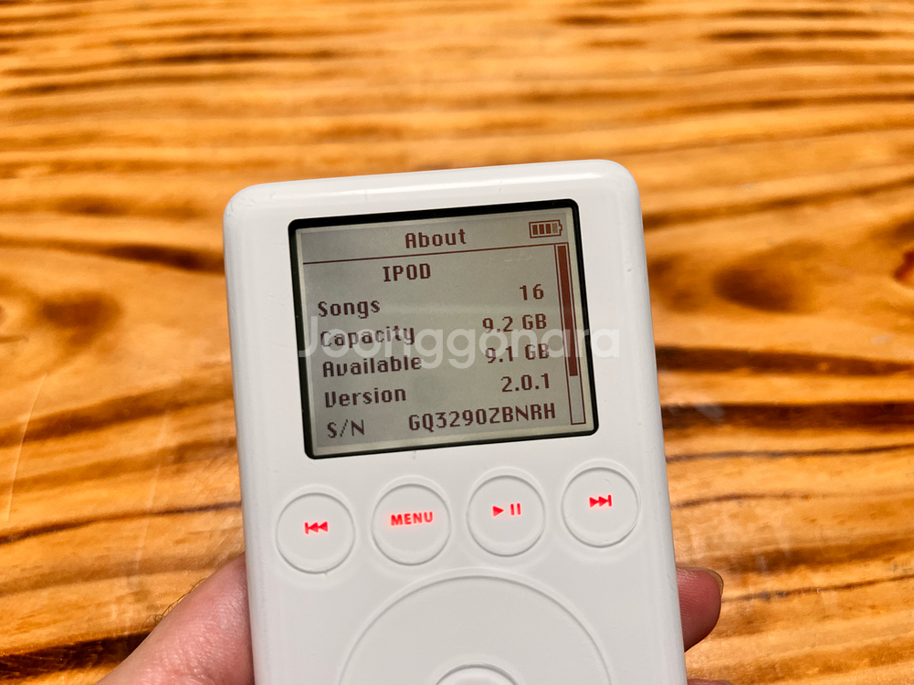 애플 아이팟 3세대 (곰발팟, 아이팟 클래식 3세대)--1