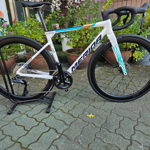 25년식 메리다 스컬트라 6000 KR