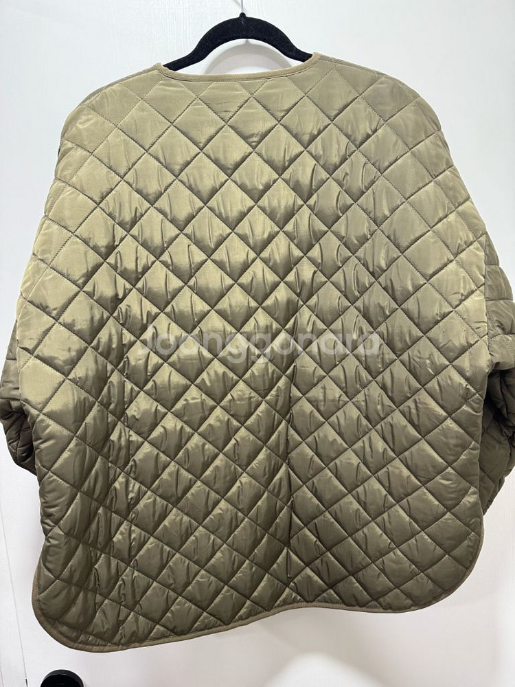 [새상품급]토템 퀼팅 점퍼 올리브 S--4