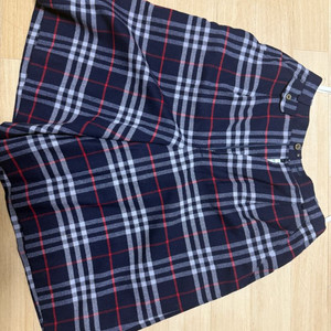 버버리 울 반바지