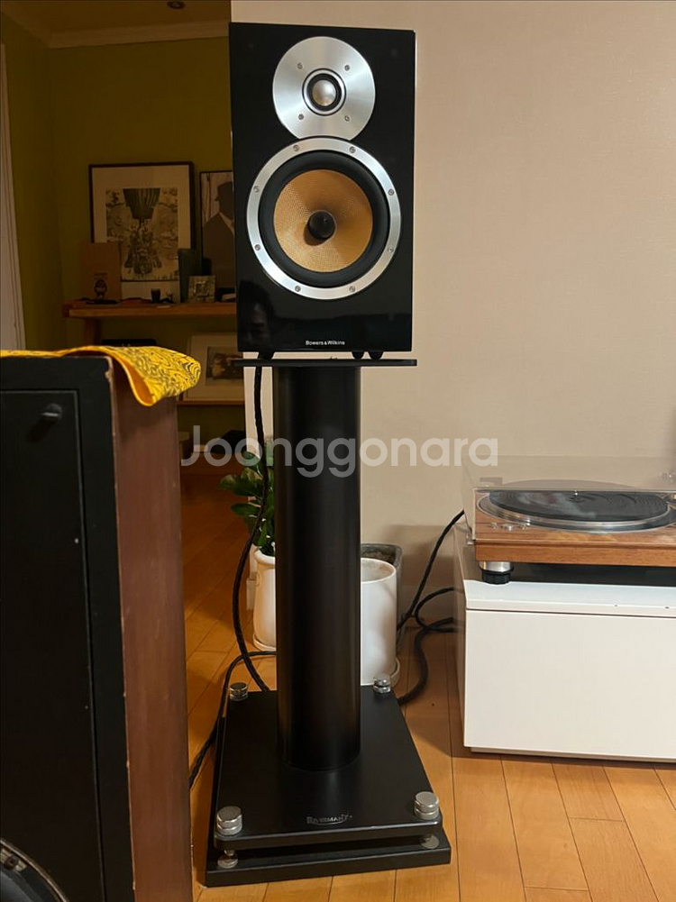 B&W CM5 스피커와 스탠드--0