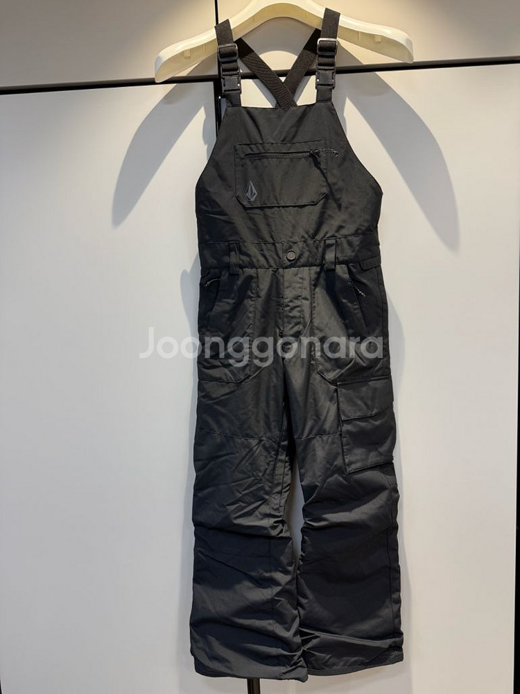 볼컴 키즈 보드복 스키복 팝니다.--4