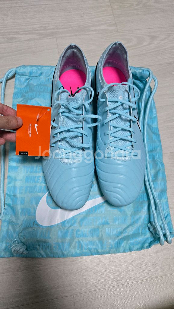 나이키 티엠포 레전드10 엘리트 FG 305mm 판매합니다 축구화--0