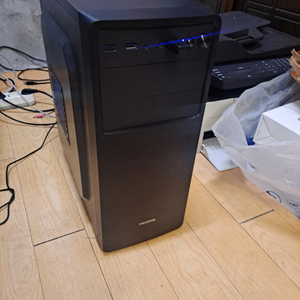 인텔i7-4790 win11 설치 컴본체 팝니다.(서울 강서구)