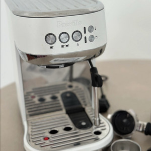 브레빌 밤비노 플러스 에스프레소 커피머신
