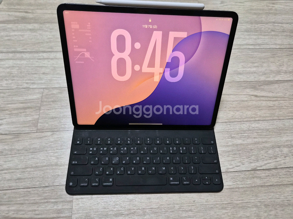 아이패드 프로 12.9 5세대(M1) 셀룰러 256GB + 애플펜슬 2세대 + 스마트 키보드 폴리오--1