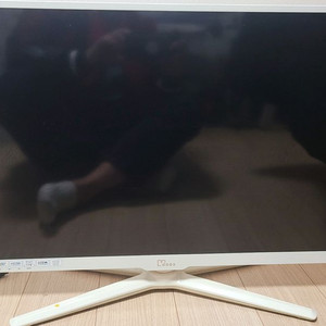 32인치 LED TV겸 모니터