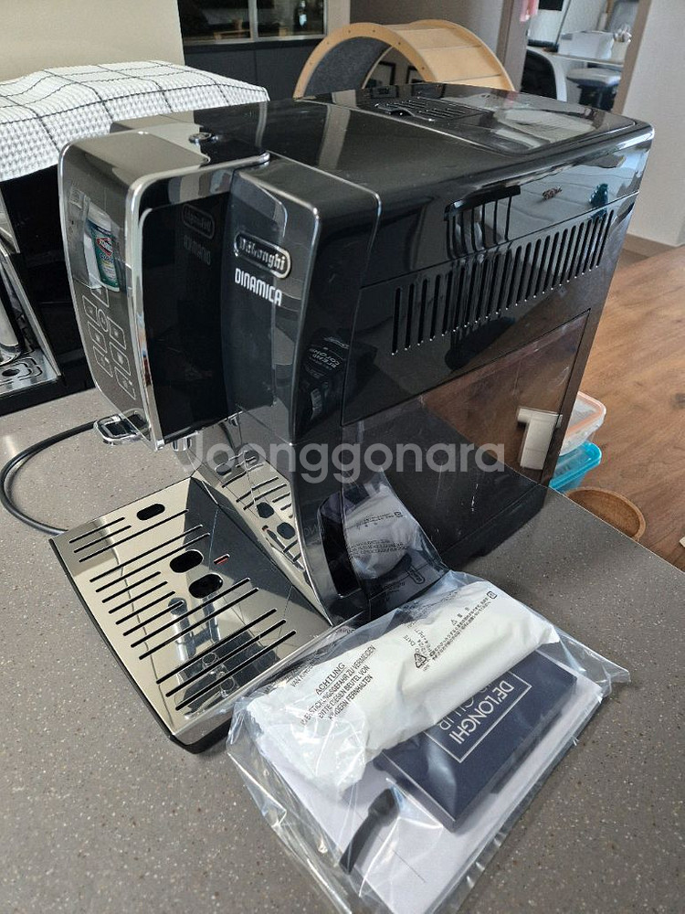 (새제품)드롱기 전자동 커피머신 정식수입제품 디나미카 KRECAM350.15B--2