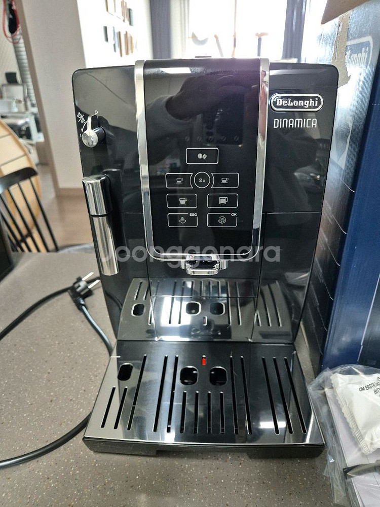 (새제품)드롱기 전자동 커피머신 정식수입제품 디나미카 KRECAM350.15B--1