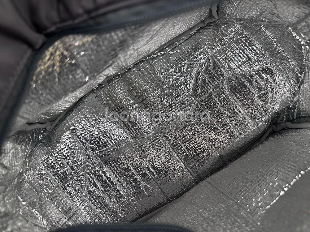 (새상품 단순개봉) 컴포즈 쿠로미 보냉백--2