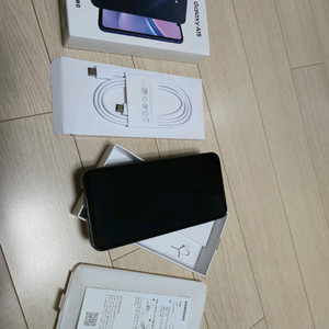 갤럭시와이드7, 갤럭시A15, 에이루트A1(폴더폰) S급 핸드폰(공기계,풀박스) 팝니다.