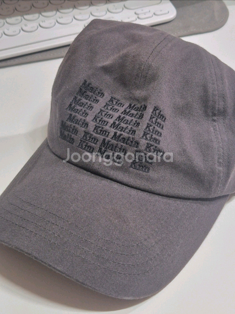 마뗑킴 레터링 볼캡 차콜--0