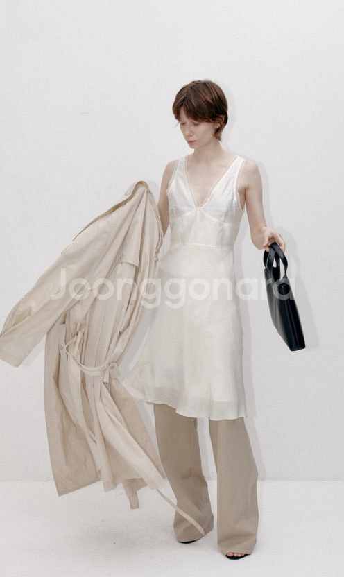 farven 파르벵 딥 브이넥 원피스 m--5