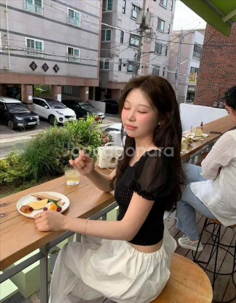 베르니 쉬폰 니트 (Shelly Chiffon Knit) 미시착--0