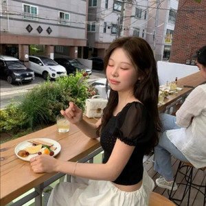 베르니 쉬폰 니트 (Shelly Chiffon Knit) 미시착