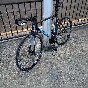 엔진11 크릿디 건메탈 상태S급 (가격제시)