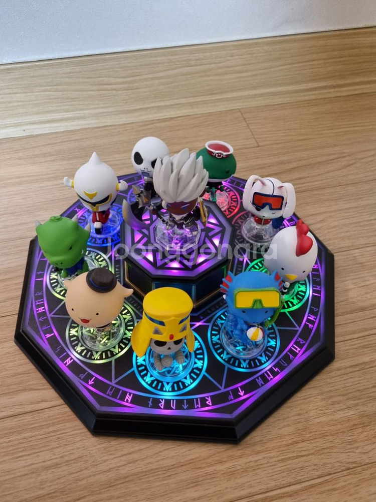 리니지M 광전사 아트토이 피규어 판매합니다.--0