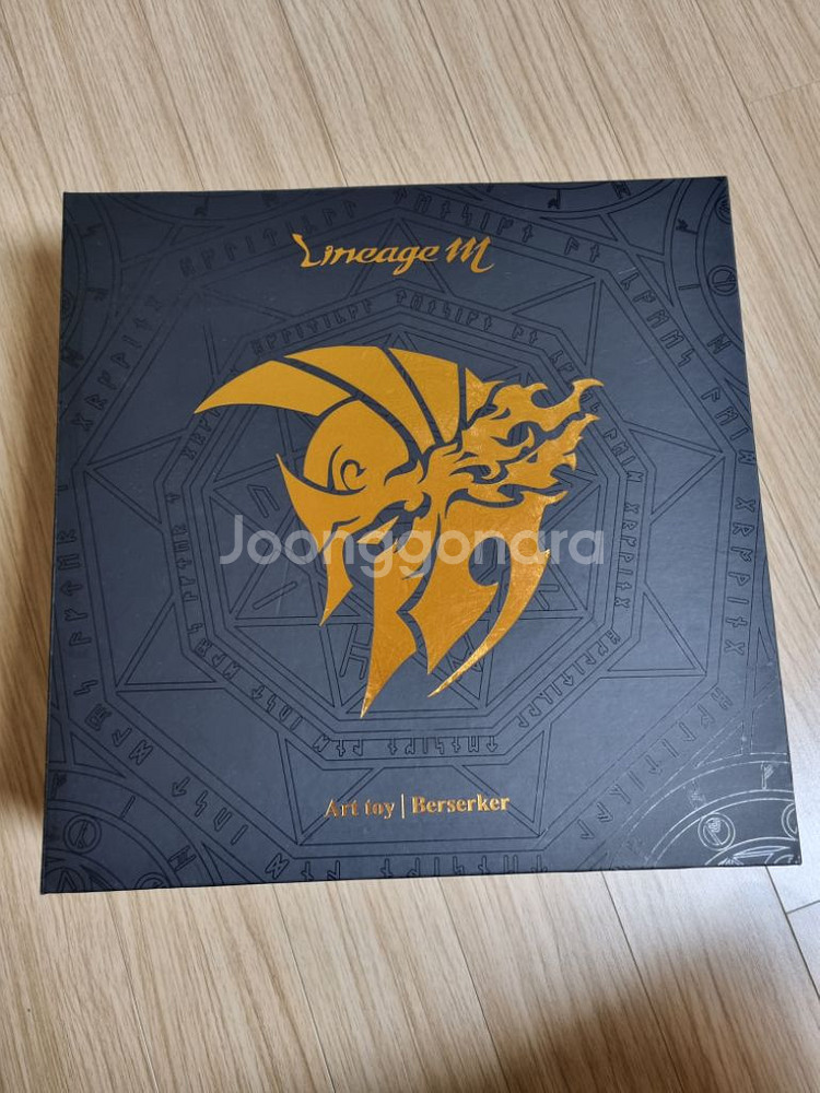 리니지M 광전사 아트토이 피규어 판매합니다.--3