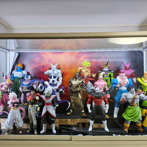 드래곤볼 빌런 레진 피규어들 싸게 팝니다.