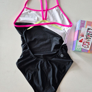 르망고 벨라 스플릿 네온엣지90(L) 강습용 여성 수영복