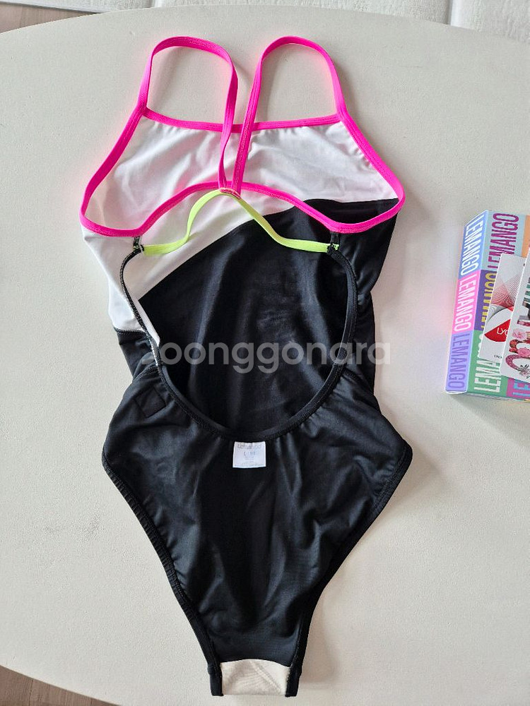 르망고 벨라 스플릿 네온엣지90(L) 강습용 여성 수영복--4