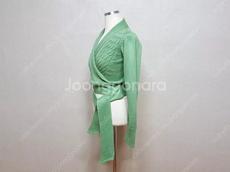 해외)트렌디올 랩 숏 여성니트 44-날씬55--7