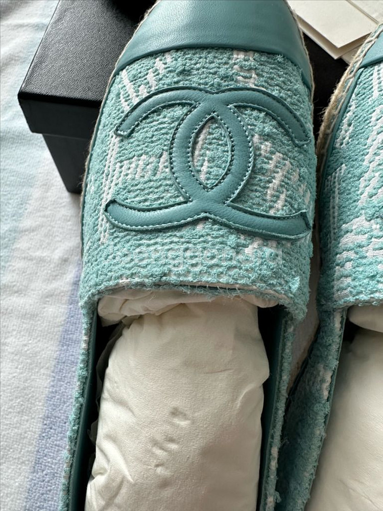 새상품 샤넬 CC 로고 뮬 에스파듀 39(마크다운)--5