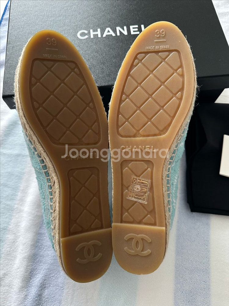 새상품 샤넬 CC 로고 뮬 에스파듀 39(마크다운)--4