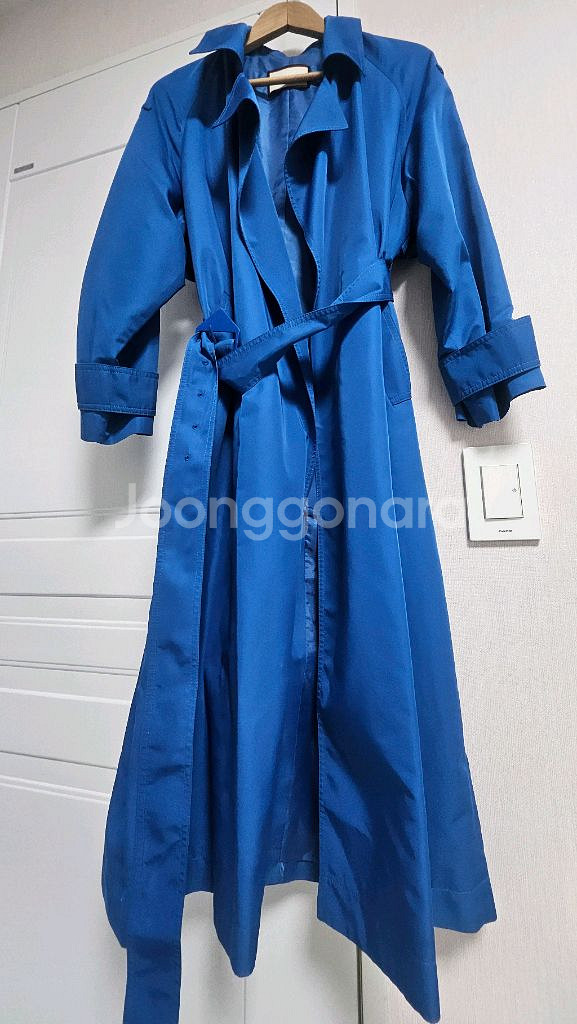 모조에스핀 루즈핏 와이드카라 롱 트렌치코트--1