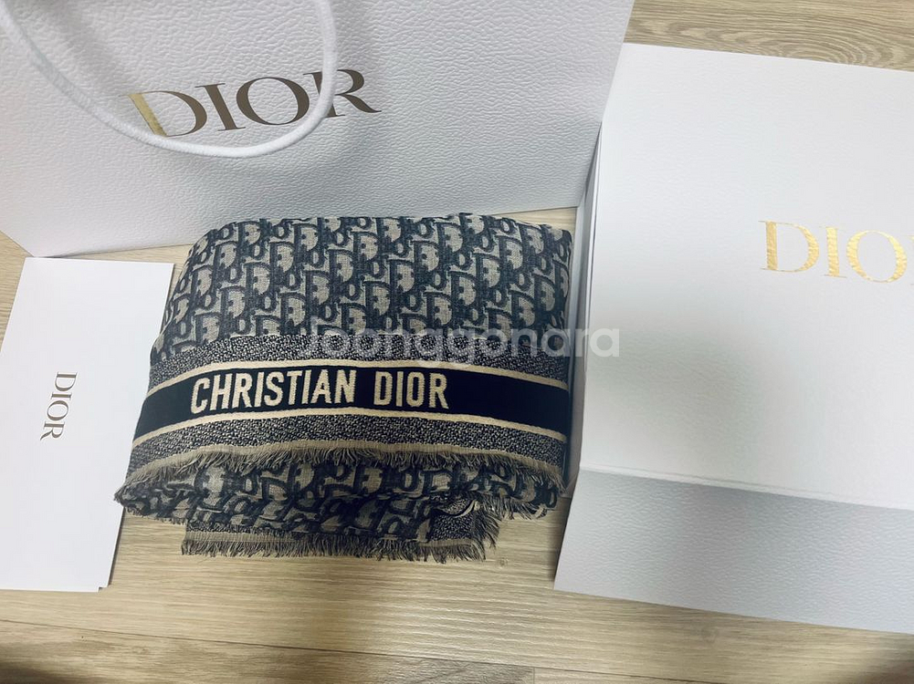 디올 스카프--0