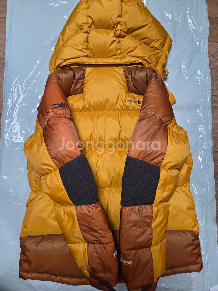 아이더 여성패딩--3