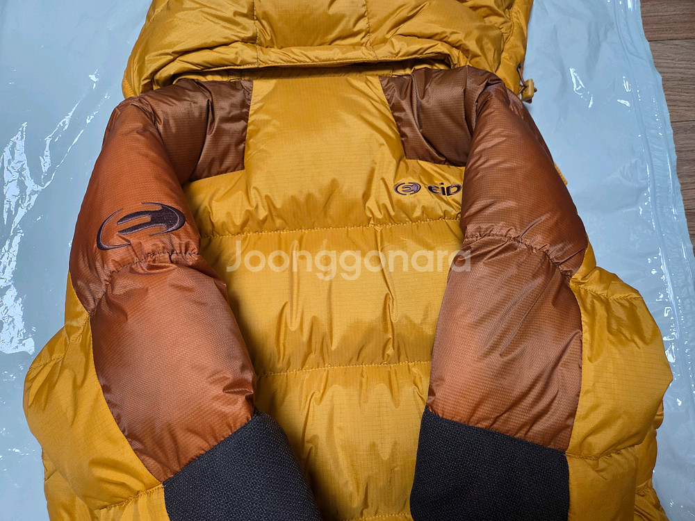 아이더 여성패딩--2