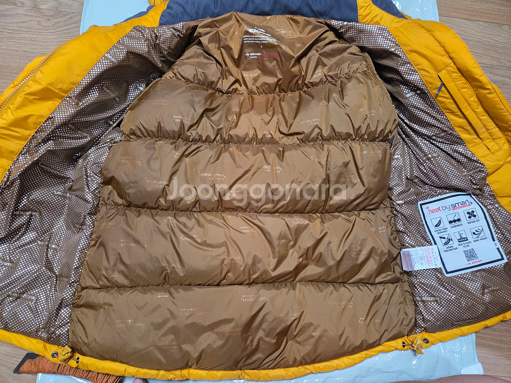 아이더 여성패딩--7