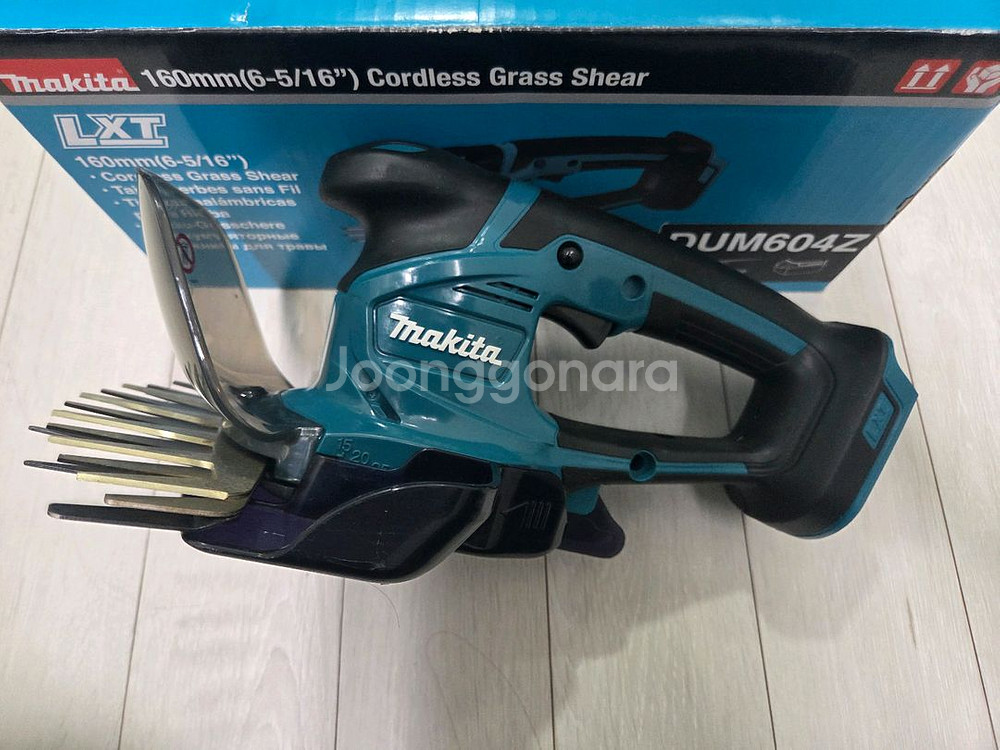 마끼다 정품 잔디깍기 dum604--0