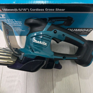 마끼다 정품 잔디깍기 dum604