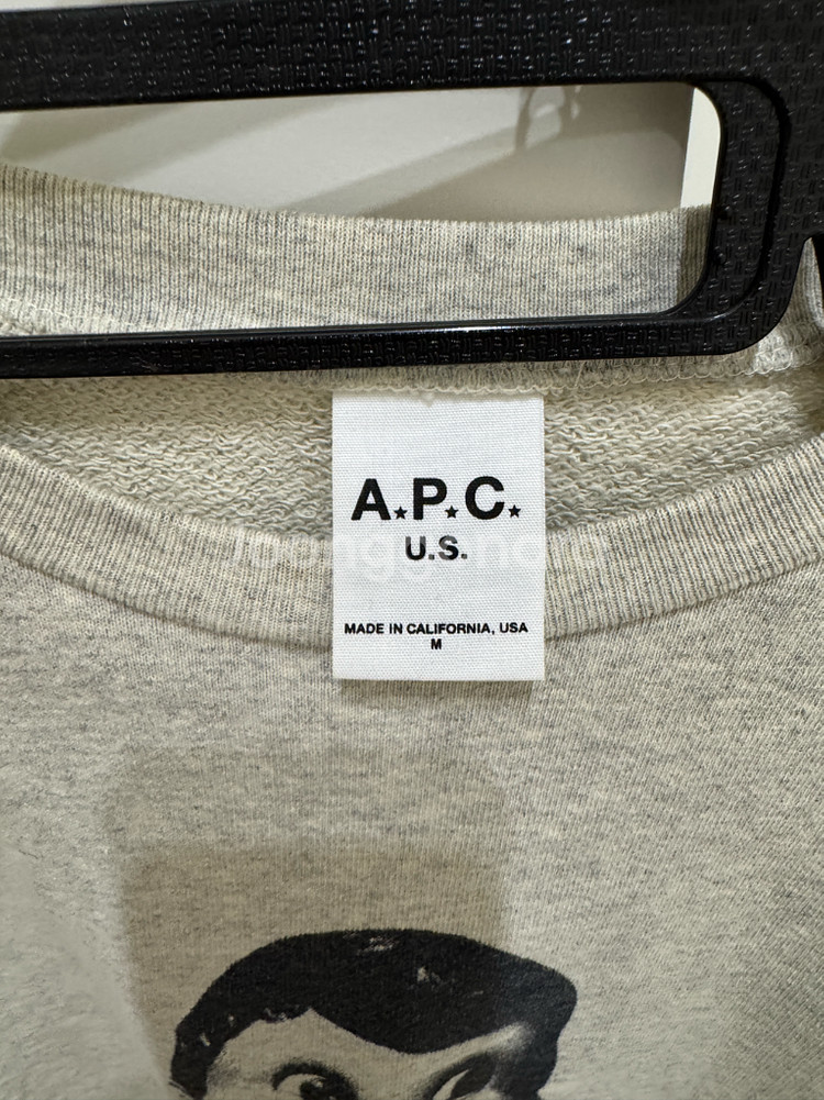 APC 프린트 맨투맨--2