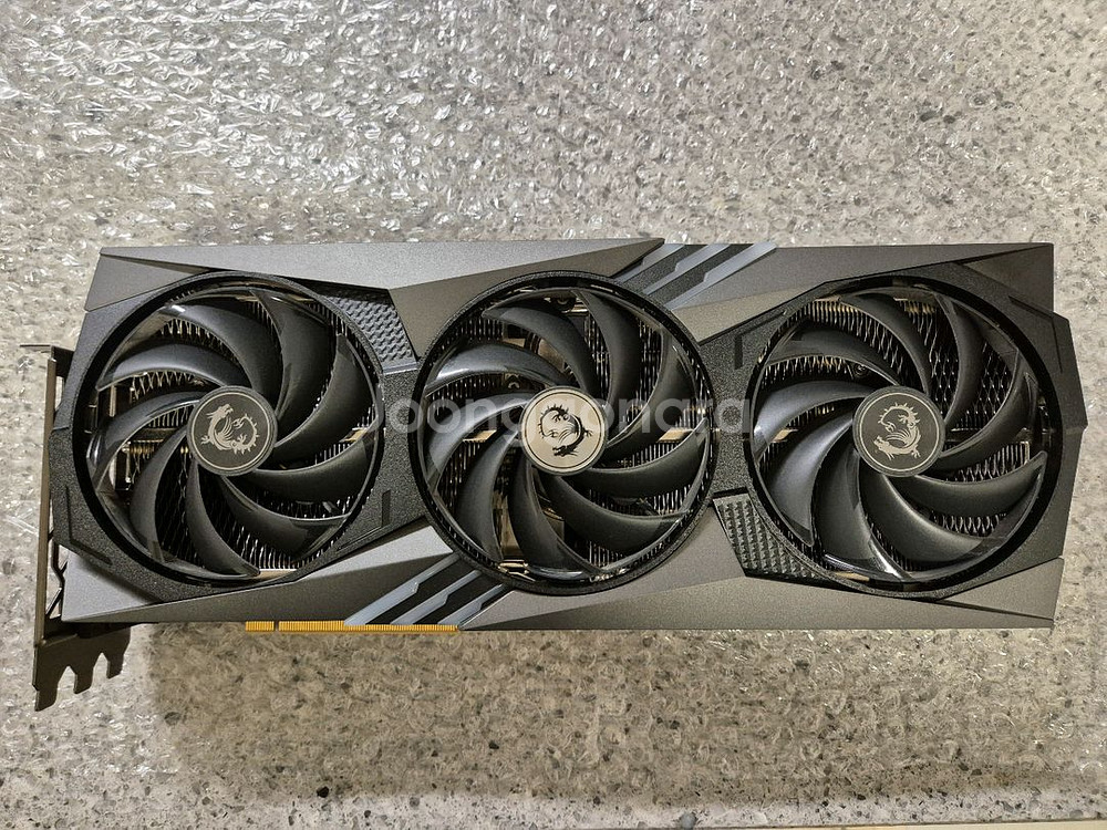 Gefore RTX 4080 게이밍 X 트리오 16GB 트라이프로져3--1